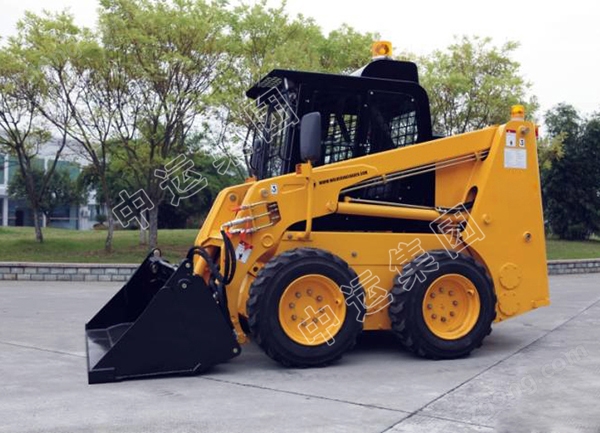 滑移式裝載機(jī)